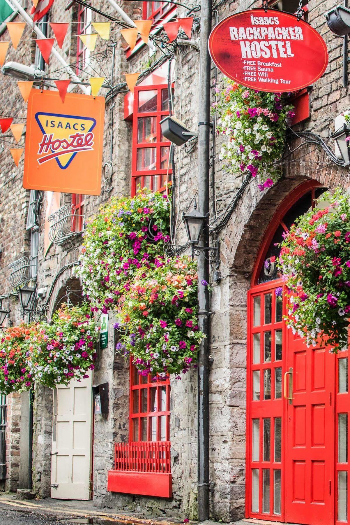 Isaacs Hostel Dublin Extérieur photo